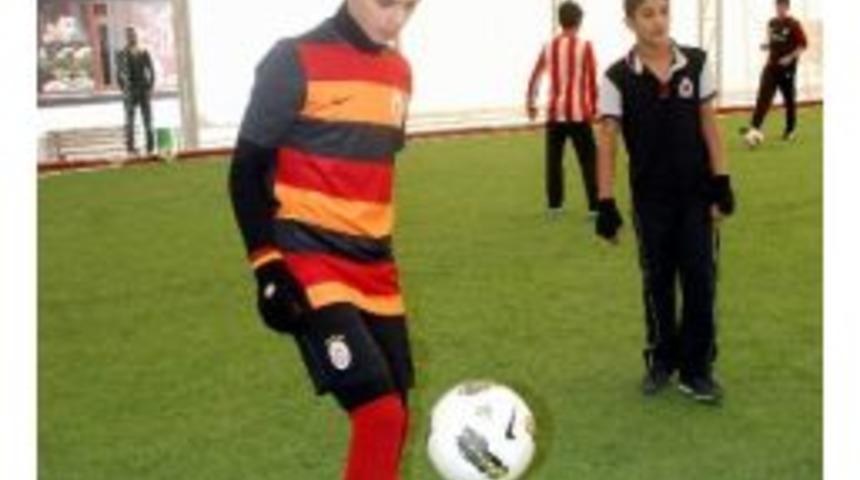 Diyarbakır&rsquo;da Galatasaray Spor Okulu Kuruldu