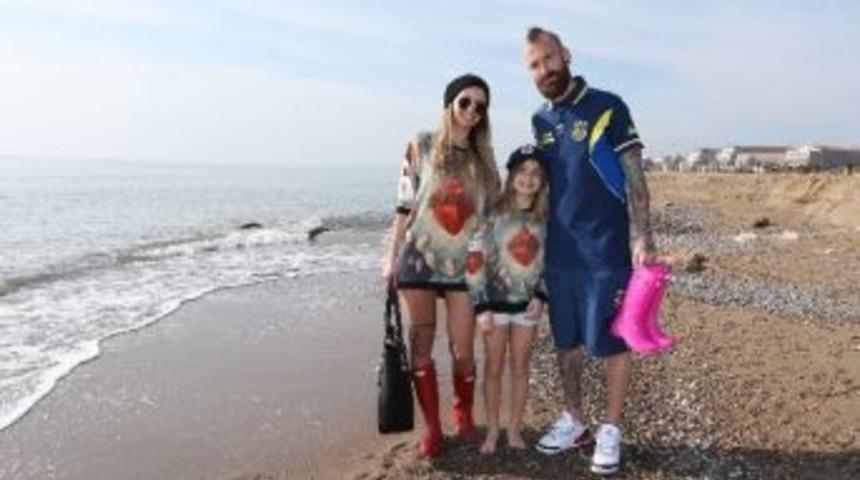 Meıreles, Pazar G&uuml;n&uuml;n&uuml; Ailesi İle Ge&ccedil;irdi