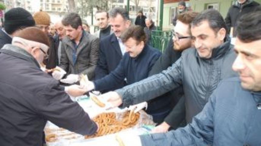 Gemlik Belediye Başkan Vekili Refik Yılmaz Vatandaşların Kandilini Kutladı