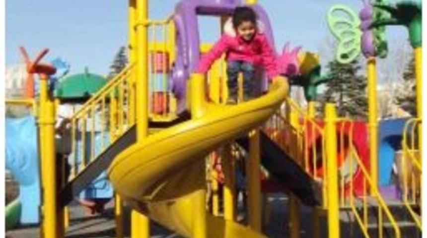 Ocak Ayında &Ccedil;ocukların G&uuml;zel Hava Keyfi