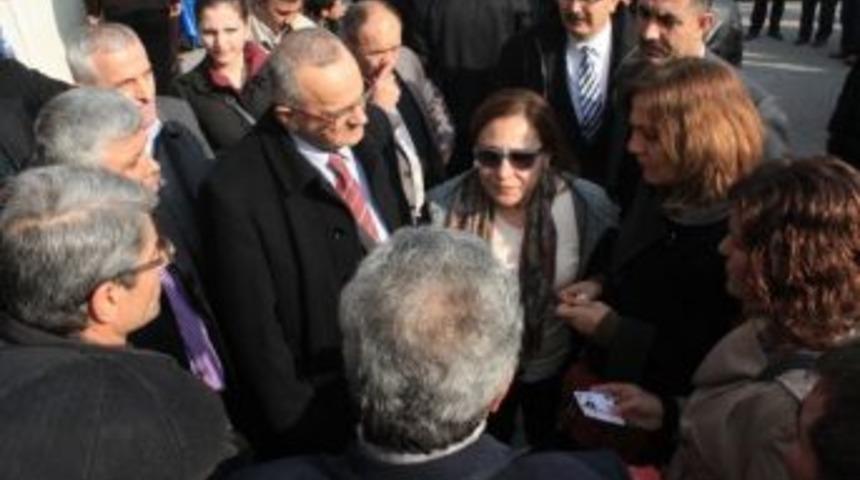 Necati Şahin Vatandaşların Kandilini Kutladı