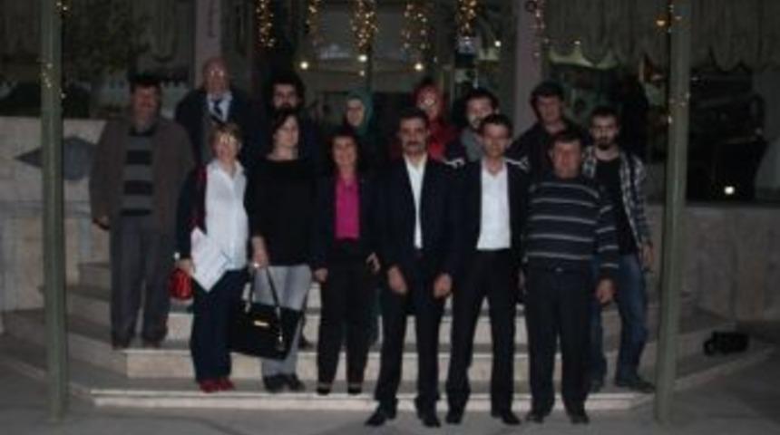 Mhp&rsquo;li Başkan Adayı Gazetecilerle Buluştu