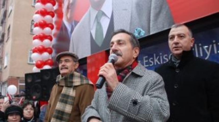 Eskişehir'de Yerel Se&ccedil;imlere Doğru