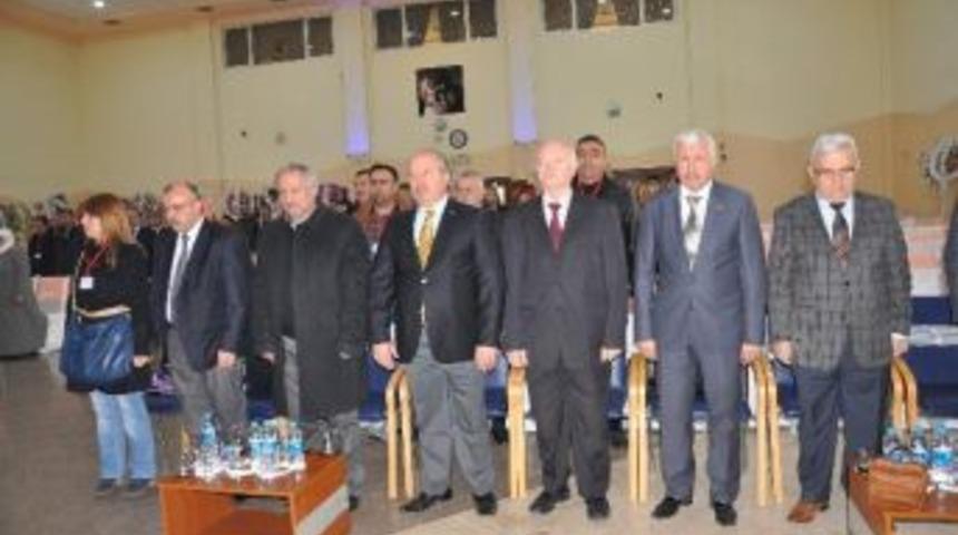 &Uuml;nl&uuml;baş 312 Oyla Yeniden Başkanlığa Se&ccedil;ildi