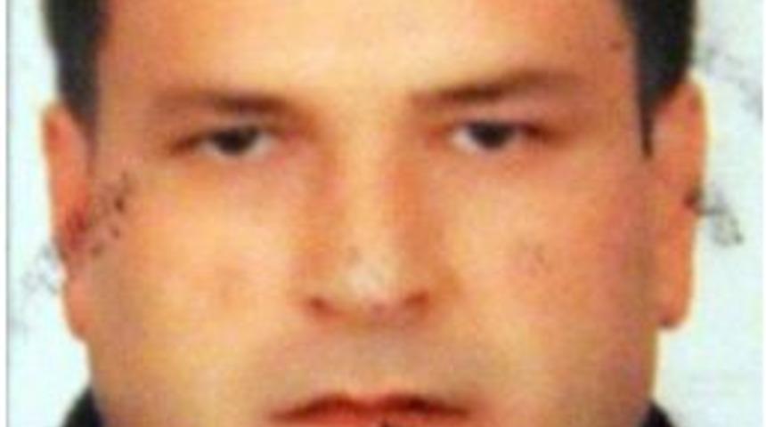 Hastane &Ouml;n&uuml;nde Kalbine Yenik D&uuml;şt&uuml;