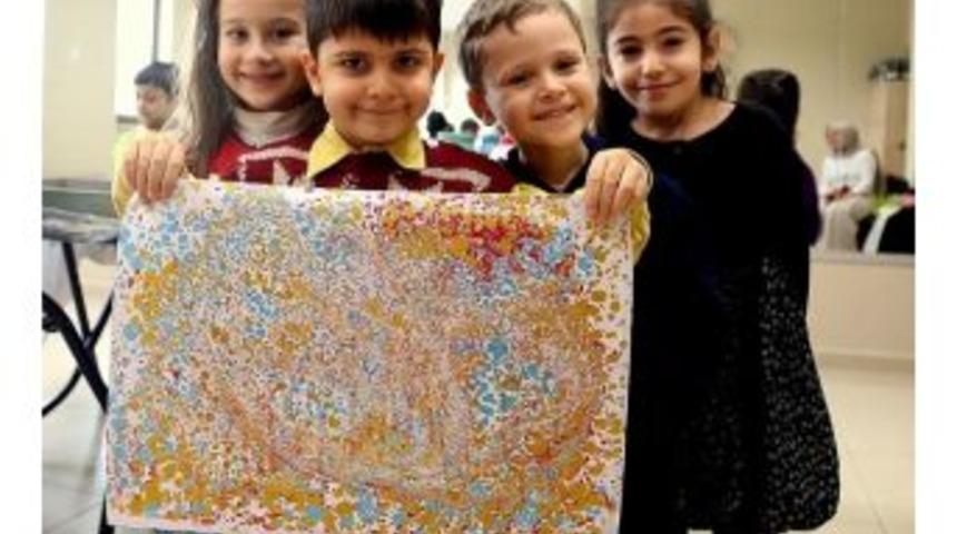 Minikler Ko-mek'te Ebru Yaptı