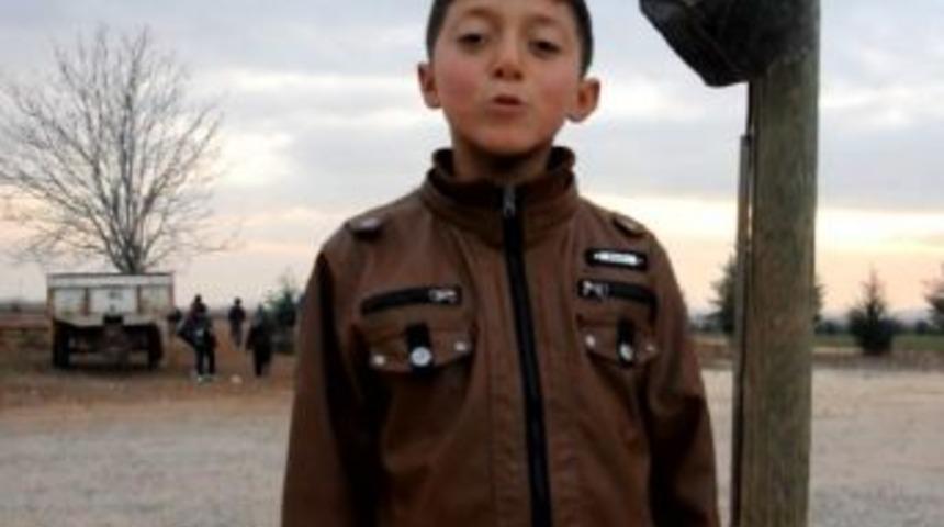 (&ouml;zel Haber) Sınır K&ouml;y&uuml;ndeki &Ccedil;ocukların Basketbol Keyfi