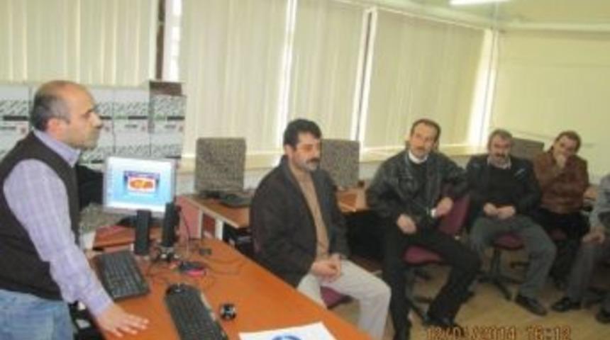 Azdavay&rsquo;da Servis S&uuml;r&uuml;c&uuml;lerine Seminer Verildi