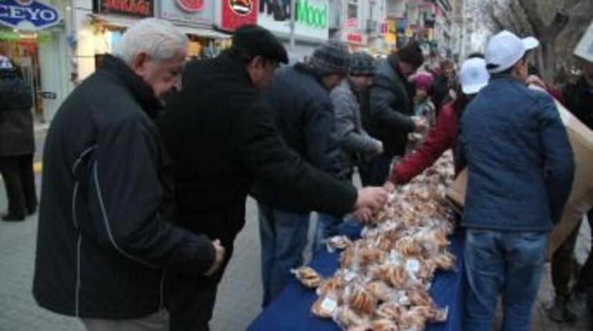 Odunpazarı Belediyesi'nden Vatandaşlara Kandil Simidi
