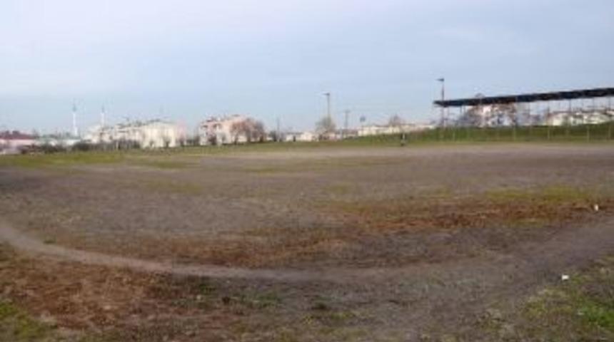 Arslanbey'e Fifa Standarlarında Futbol Sahası