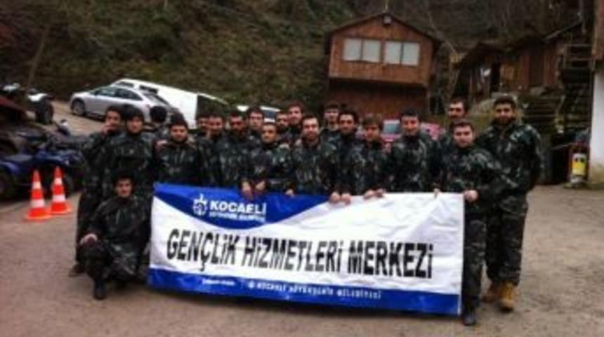 &Ouml;ğrnciler Sınav Stresini Paintball Oynayarak Attı