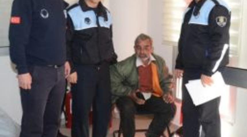 Dilencinin &Uuml;zerinden 3 Bin 426 Lira &Ccedil;ıktı