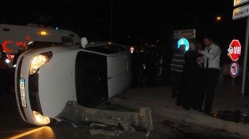 Kocaeli'de Trafik Kazası: 5 Yaralı