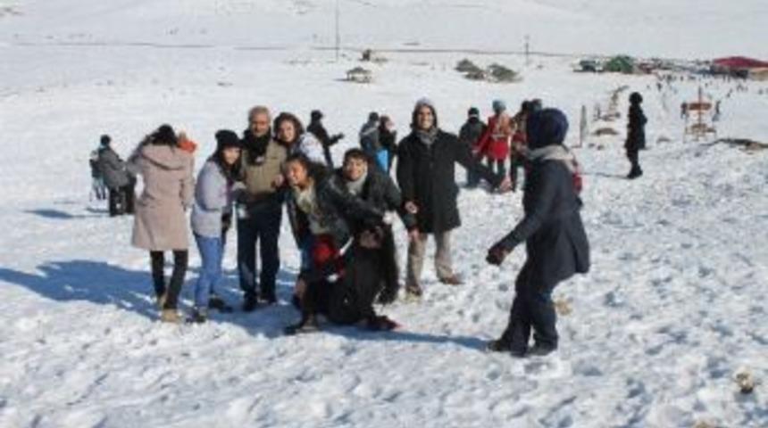 Yenişehir Gen&ccedil;lik Merkezinden Karacadağ Gezisi