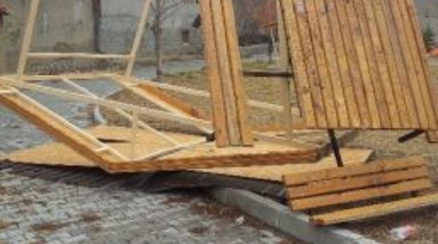 Sungurlu&rsquo;da Kamelyaları Kırdılar