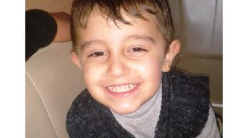 Televizyonun Altında Kalan K&uuml;&ccedil;&uuml;k &Ouml;mer Toprağa Verildi