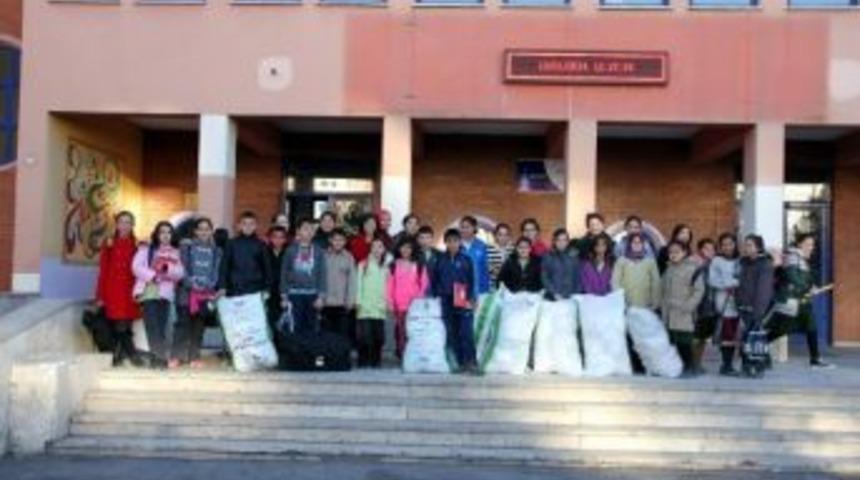 Suriyeliler İ&ccedil;in Kampanya D&uuml;zenlediler