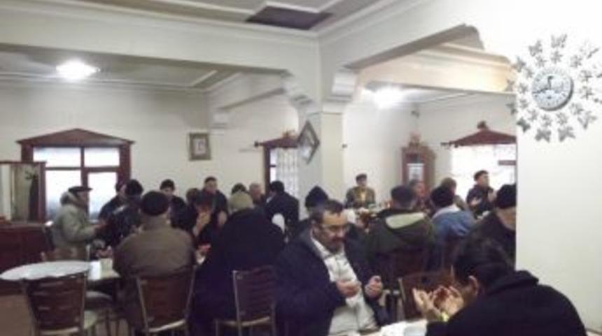 Daday&rsquo;da Sabah Namazından Sonra Cemaate Kahvaltı