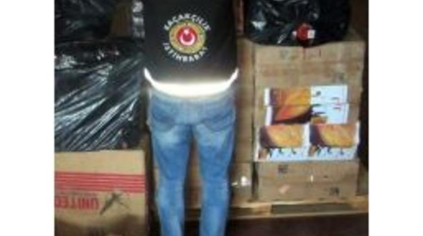 Bulgur Y&uuml;kl&uuml; Kamyonda G&uuml;mr&uuml;k Ka&ccedil;ağı Sigara &Ccedil;ıktı