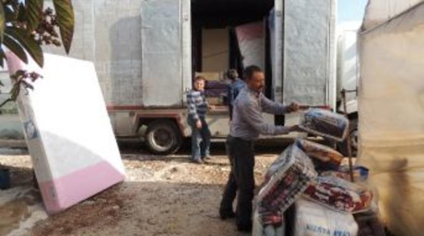 Evleri Yanan İki Aileye Belediyeden Yardım Eli