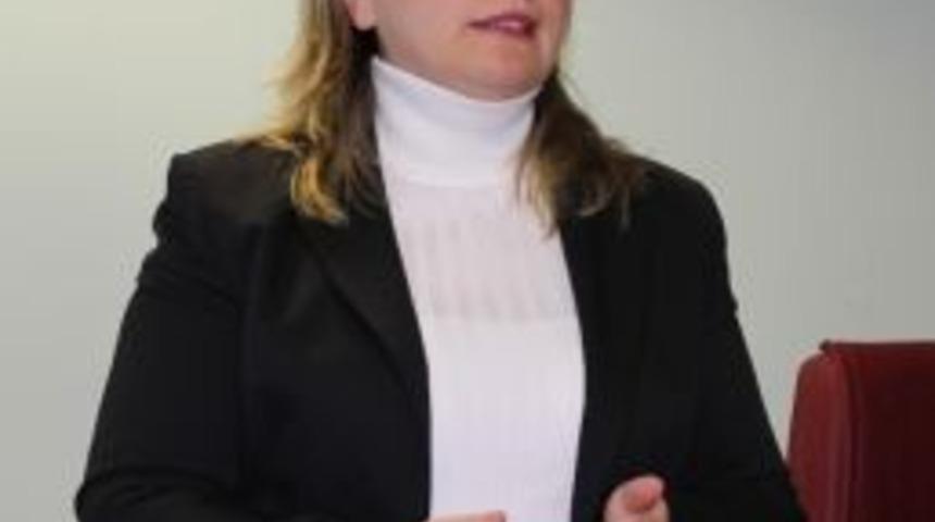 H&uuml;k&uuml;ml&uuml;lere Konferans