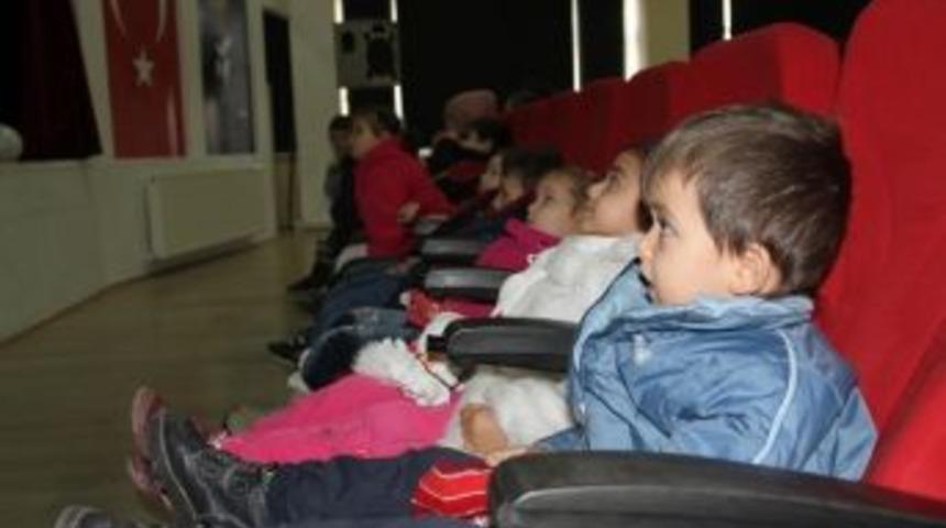 İlk Karne Hediyesi Başkan Yazıcı&rsquo;dan