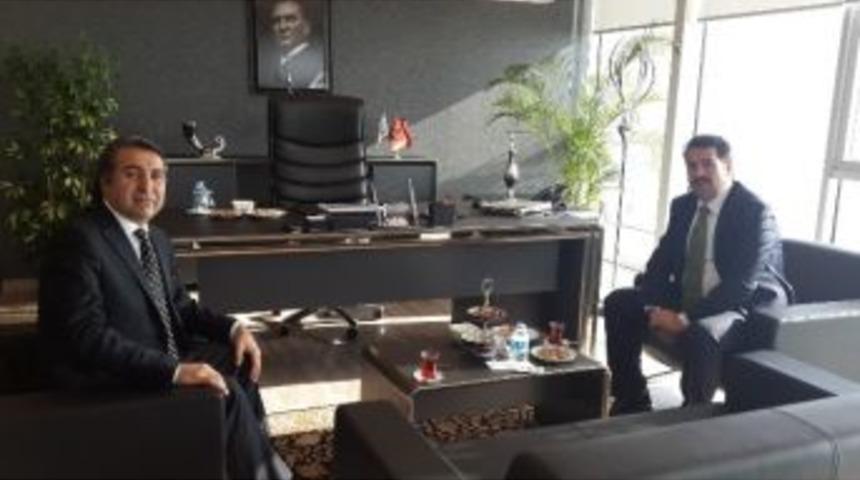 Başkan Yaman Karayolları B&ouml;lge M&uuml;d&uuml;r&uuml; İsmail Kartal'ı Ziyaret Etti