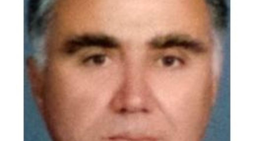 Arkadaşının Cenazesinde Kalp Krizi Ge&ccedil;irerek &Ouml;ld&uuml;