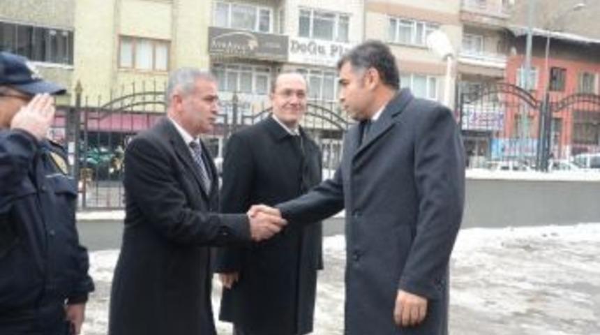 Emniyet M&uuml;d&uuml;r&uuml; Karab&ouml;rk G&ouml;reve Başladı