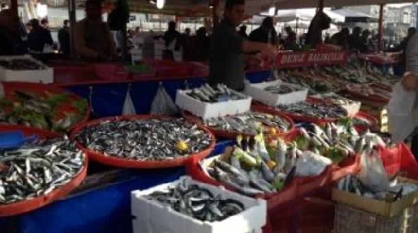 Akhisar&rsquo;da Pazar Fiyatları El Yakıyor