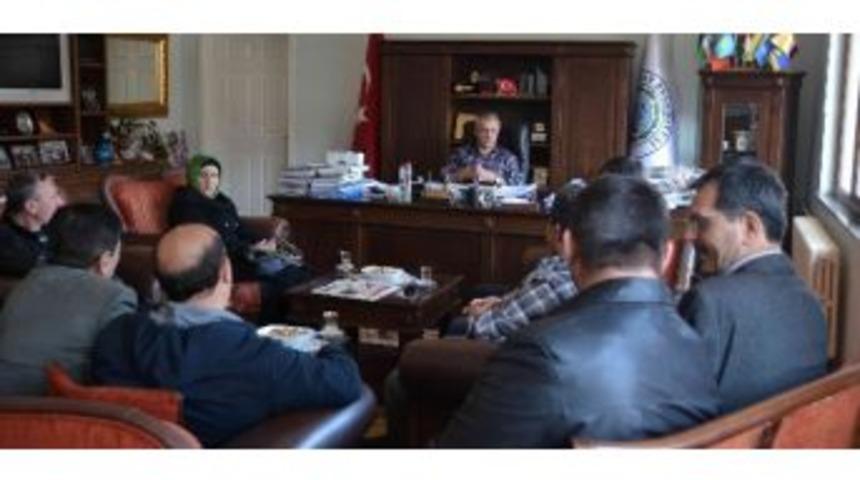 Başkan Karahana Teşekk&uuml;r Ziyareti