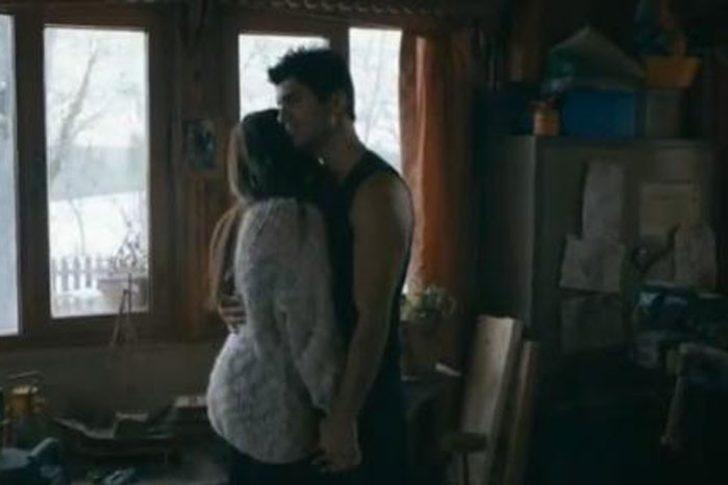 Eski sevgililer dudak dudağa G1