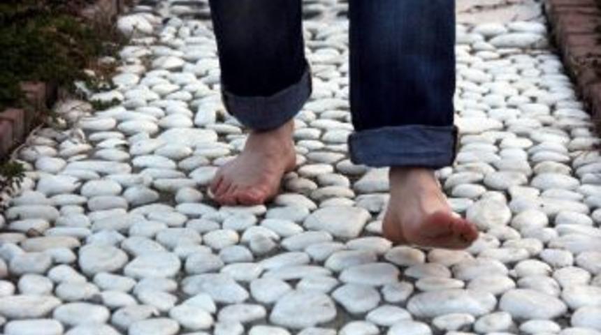 (&ouml;zel Haber) Bu Yol Ayaklara Masaj Yapıyor