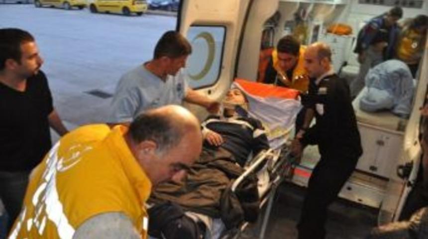 Tunceli'de Trafik Kazası: 13 Yaralı