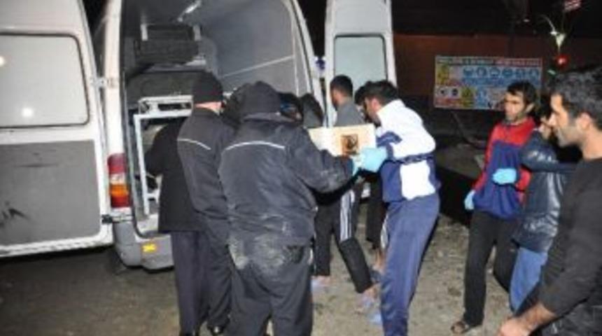 Şantiye Kul&uuml;besinde &Ccedil;ıkan Yangında Bir Kişi &Ouml;ld&uuml;