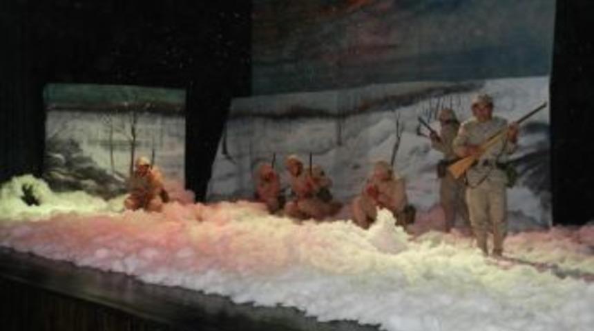 Eskişehir'de Sarıkamış Şehitleri Anısına Tiyatro G&ouml;sterisi