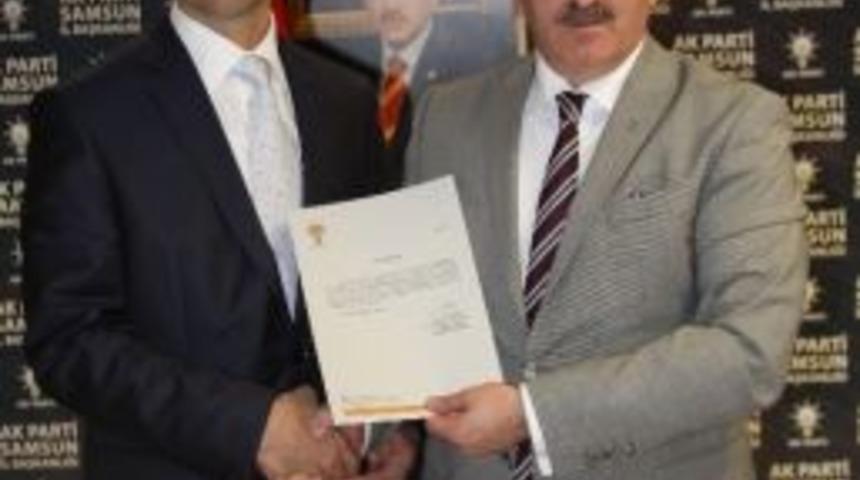 Yeni İl&ccedil;e Başkanlarına Mazbataları Verildi