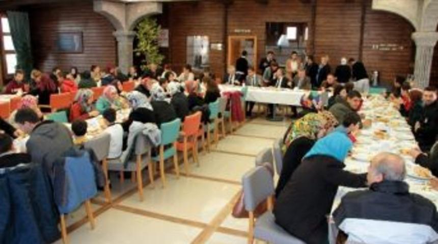 B&uuml;y&uuml;kşehir, Otizmli &Ccedil;ocuklar Ve Ailelerini Ağırladı