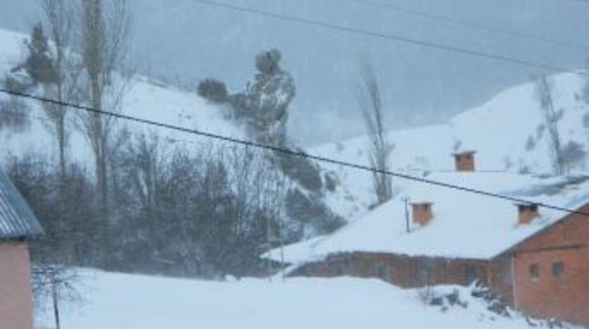 Posof Kar Ve Tipinin Esiri Oldu