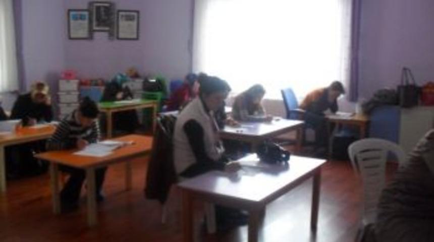 Velilere Kitap Okuma Yarışması Yapıldı