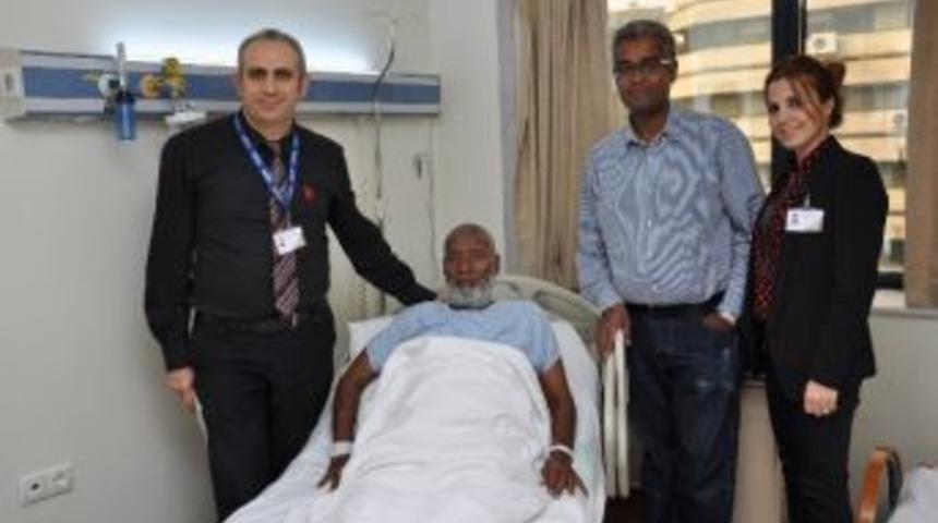 Somalili Doktor Şifayı İzmir'de Buldu