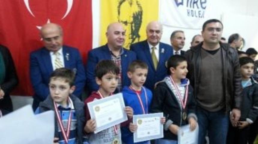 Didimli Satran&ccedil;&ccedil;ılar Turnuvadan Başarıyla D&ouml;nd&uuml;