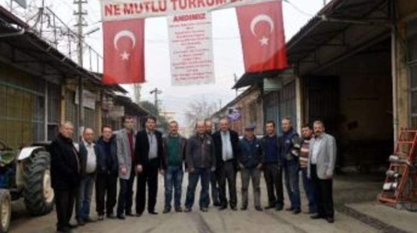 Ekkk'ya Aday Olan Başkan Esnaf Ziyaretine &Ccedil;ıktı