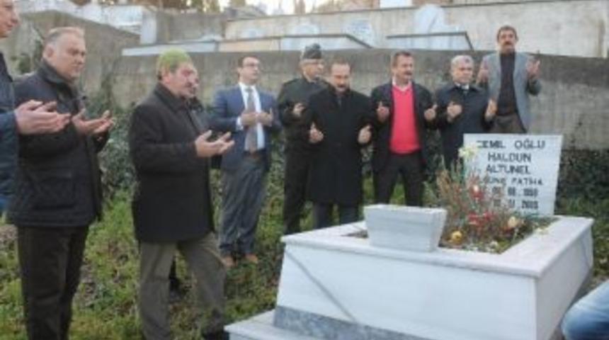 Merhum Gazeteciler Mezarları Başında Anıldı