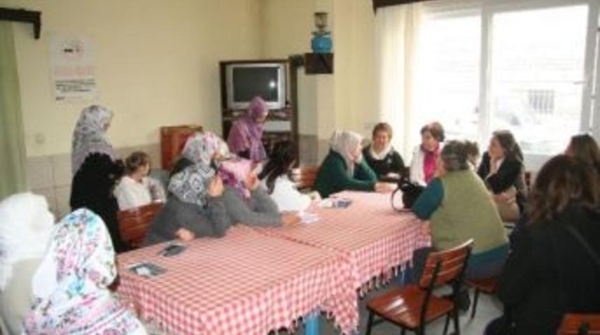 Kadem, İslamhaneleri&rsquo;nde Kadınların Sorunlarını Dinledi