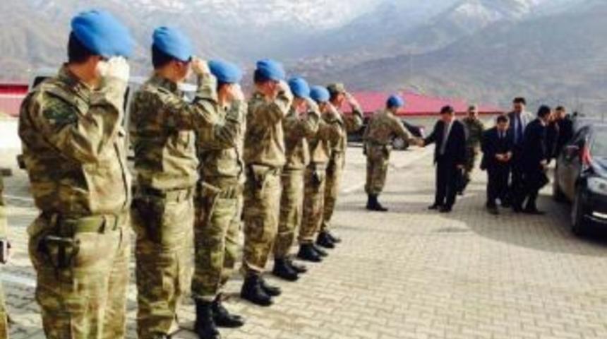 Vali Arslan Komando Taburunu Ziyaret Etti