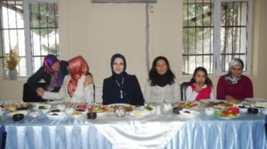 Valinin Eşi Zeliha Su&rsquo;dan &Ouml;zel &Ouml;ğrencilerle Kahvaltı