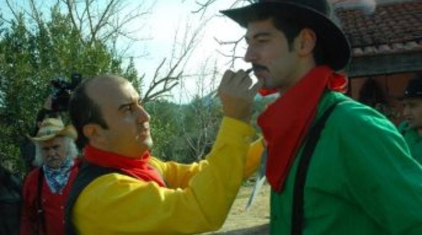 (özel Haber) Çine Köftesi Hamburgere Karşı