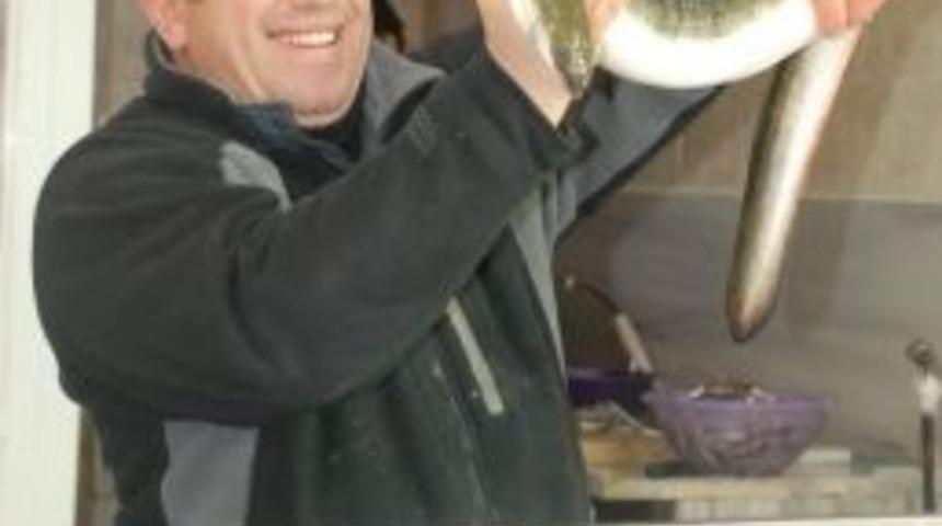 Karadeniz'de Yılan Balığı Avlandı