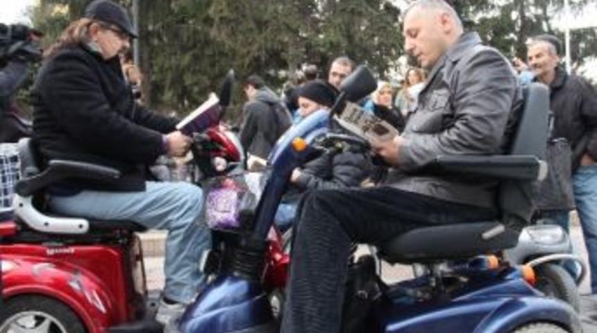 İlk Emri Yerine Getirdiler